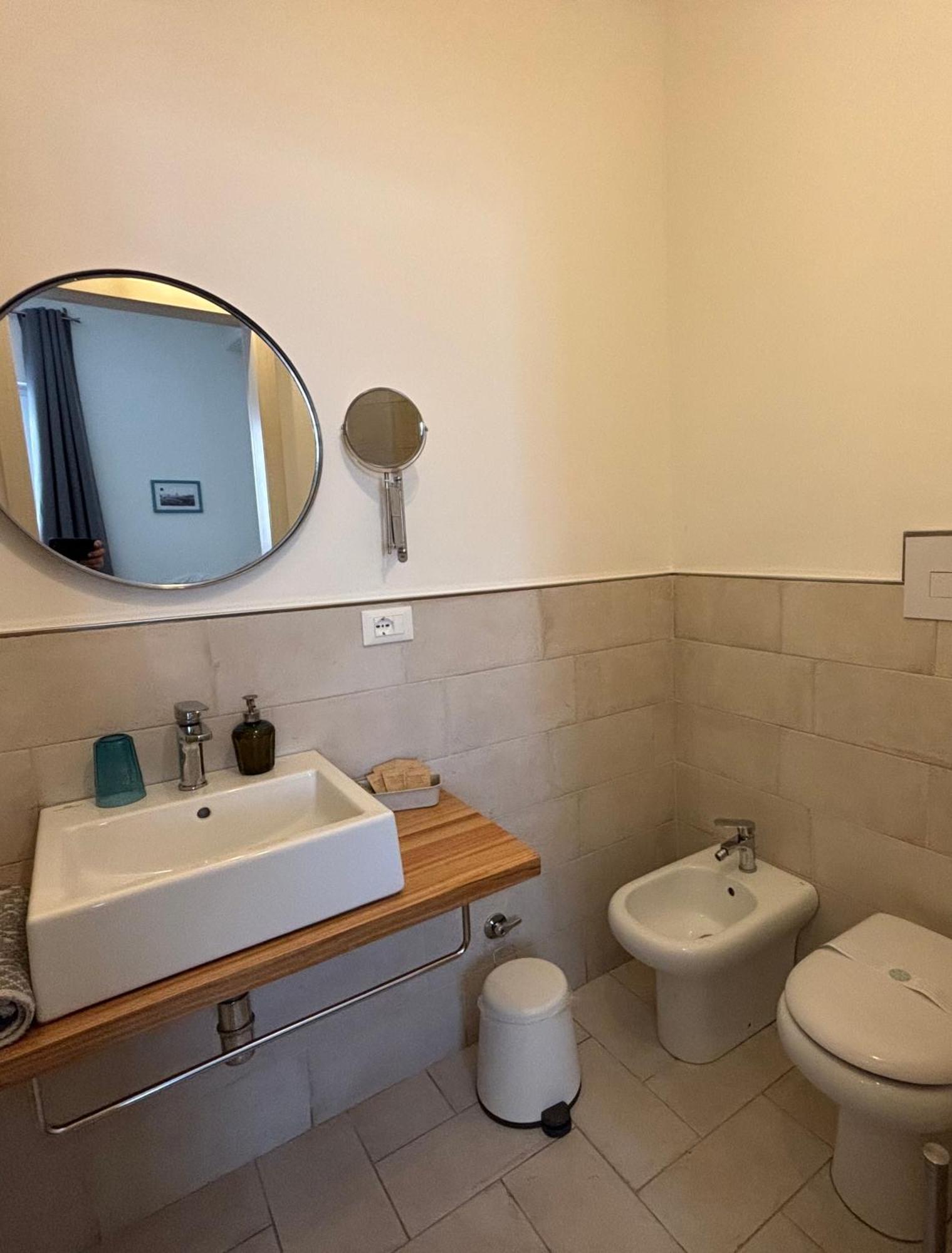 Bed & Breakfast Casa Gilania LMP